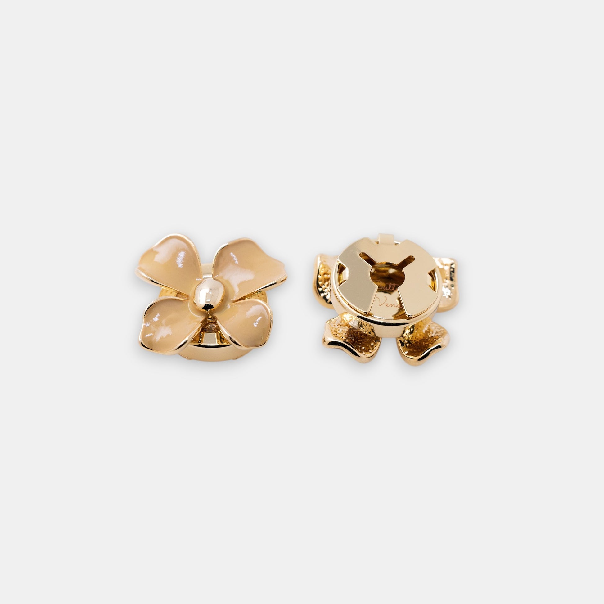 Retro Dahlia clip-on button covers in oat enamel and 14K gold plating side.